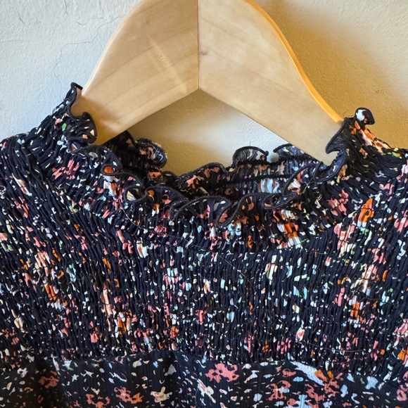 Zara Pleated Sleeveless Mock Neck Blouse - Picture 4 of 9